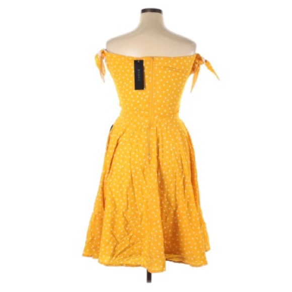 NWOT Yellow Polka Dot Dress - Picture 2 of 9